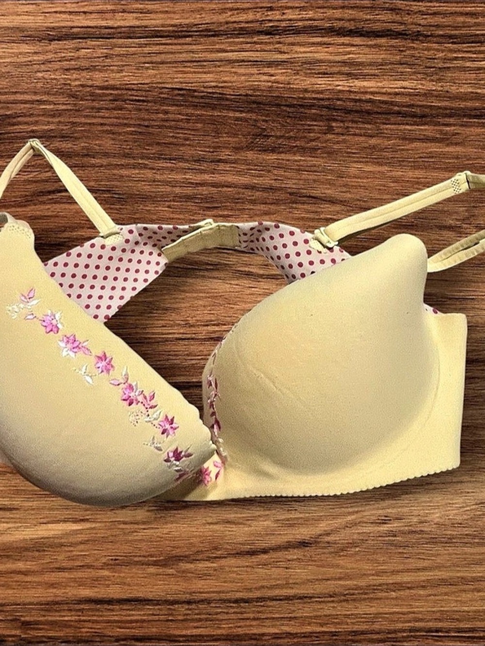 Victoria's Secret Embrace Push-Up Bra in Yellow Size 36C